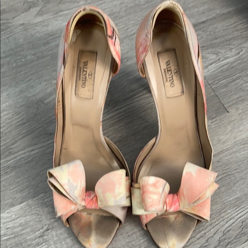 Authentic Valentino Garavani floral heels